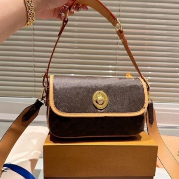 Tasarımcı Çanta Omuz Çantası Vintag Tote Çanta Kadınlar Crossbody Çanta Under Emfed Çanta Tasarımcısı Alışveriş Sepet Çanta Kova Torbası Deri Çanta Çantası Cüzdan Hobo