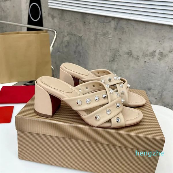 Chinelos de Salto Prateado Feminino Sandálias Plataforma Studs Slide Cross Leather Belt Slipper Casual Moda Verão Praia