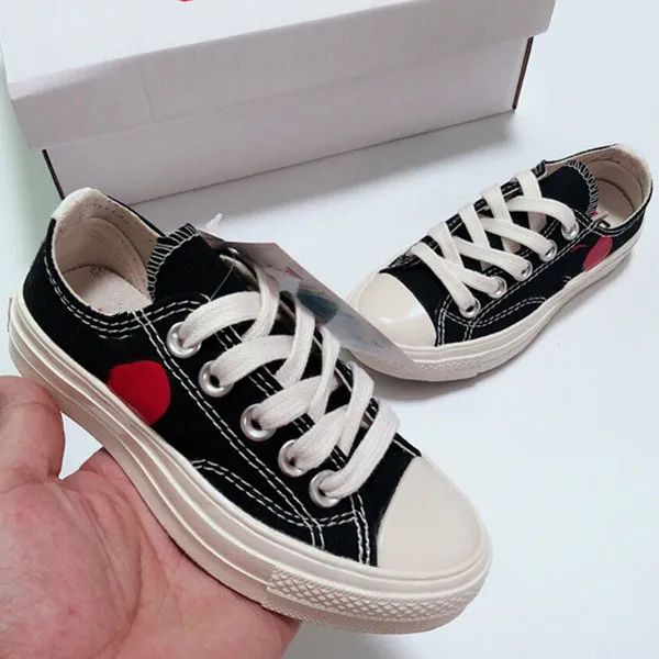 I bambini grandi giocano per le ragazze I ragazzi adorano le scarpe da corsa in tela Designer per bambini giovani kbreathable Bianco Nero Bambino che si arrampica su scarpe da ginnastica casual 31