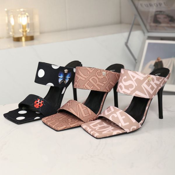 Sandalen Berühmte Designer-Damenpantoffeln mit dünnen Absätzen Hochwertige Luxus-Sandalen Damenschuhe mit dünnen Absätzen Schwarze Schuhe im Karton, Größe 35–42