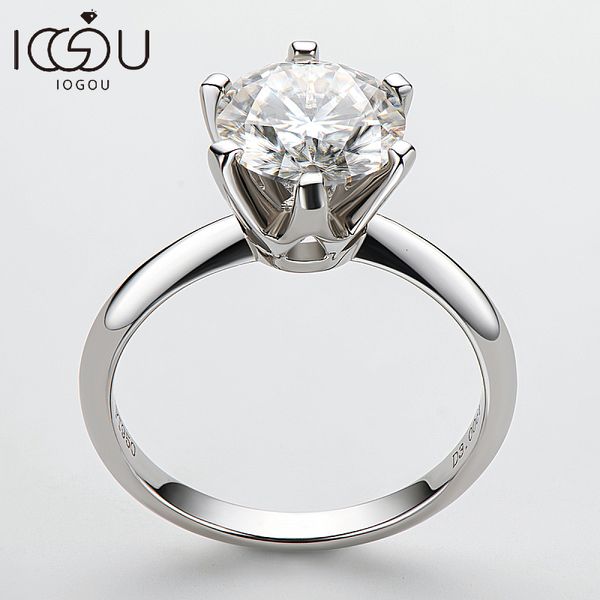 Alianças de casamento IOGOU 2023 Anel de noivado feminino 3 quilates Mosanite Solitaire Ouro branco Certificado GRA Prata esterlina 925 Jóias de luxo 230802