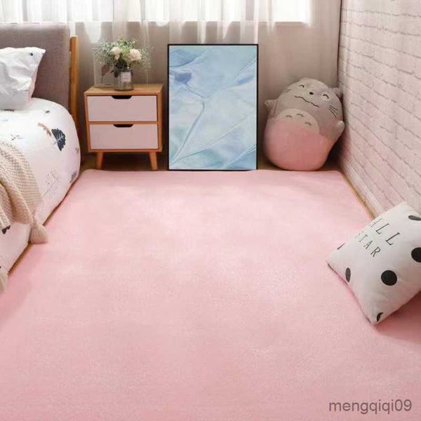 Tappeti Nordic Coral Fleece Tappetino da ingresso di grandi dimensioni Tappeto grigio nel soggiorno Rosa Decorazione per la casa dei bambini Tappeti antiscivolo sul comodino R230802