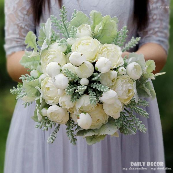 Fiori decorativi Alta simulazione 2023 Bouquet di fiori di rosa bianca artificiale Bouquet da sposa finto della damigella d'onore della sposa