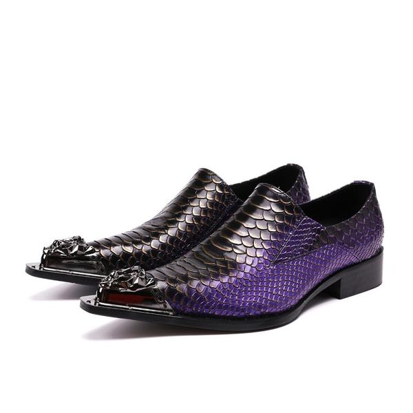 Roxo Cor Misturada Preto Homens Sapatos formais Rebites Dedo do pé pontudo Sapatos de casamento Sapatos baixos para homem tamanho grande 46 Creepers Zapatillas