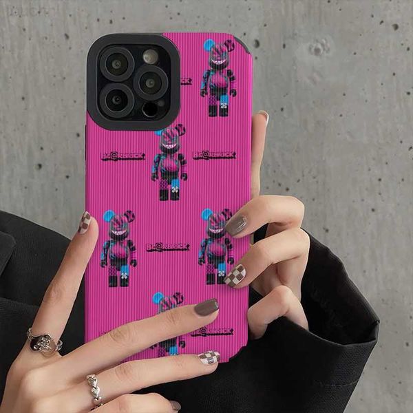 Handyhüllen Fashion Bear Cool Letter Handyhülle für iPhone 14 13 12 11 Pro Max XR XS XSMax X 7 8 Plus INS Pink Tropfbeständige weiche Silikonhülle L230731