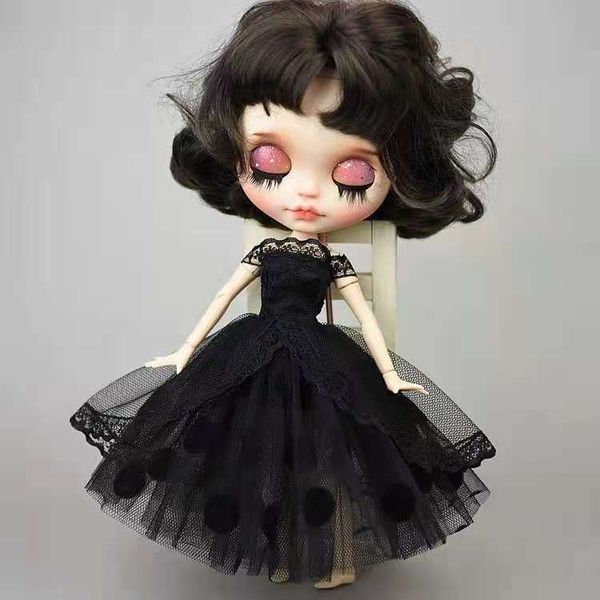 Puppen Klassisches 11,5-Zoll-Puppenkleid für Blythe-Puppenkleidung, schwarz gepunktetes Polka-Spitze-Tutu-Outfit für Blythe-Kleidung, Kleid, 16 Zubehörteile, Spielzeug 230802