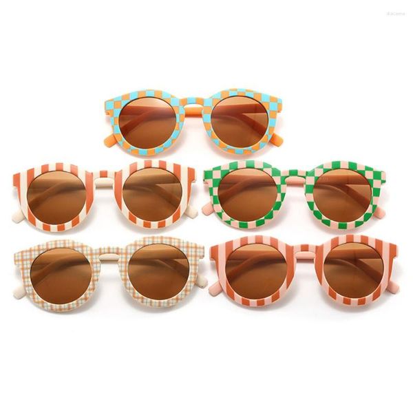 Sonnenbrille für Kinder, kleiner Rahmen, Sonnenblende, rutschfester Spiegel, Beinbesatz. UV-beständige Brille, transparent, Uv400