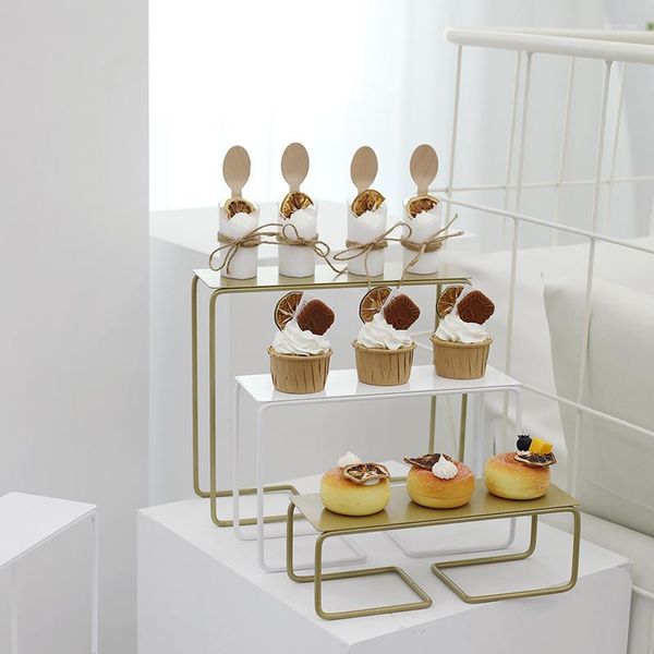 Pratos Dourado Simples Suporte para Bolo Escada de Casamento Europeu Prateleira de Sobremesa Vitrine Prateleira Refeição Fria Pausa para o Chá Pastelaria