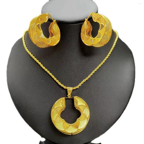 Conjunto de brincos colar banhado a ouro 24 quilates moda feminina festa bijuterias duas peças YY10241