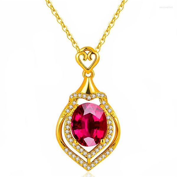 Подвесные ожерелья европейские и американские имитация темперамента красное турмалиновое драгоценный камень с желтым золотом, покрытая пряжкой в ​​форме кристаллического сердца