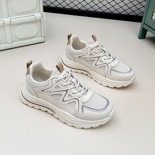 Top Designer Casual Shoes Sneaker Женщины кожаная платформа модель дизайнеры кроссовки черные белые женские девушки для кружевных лоферы.