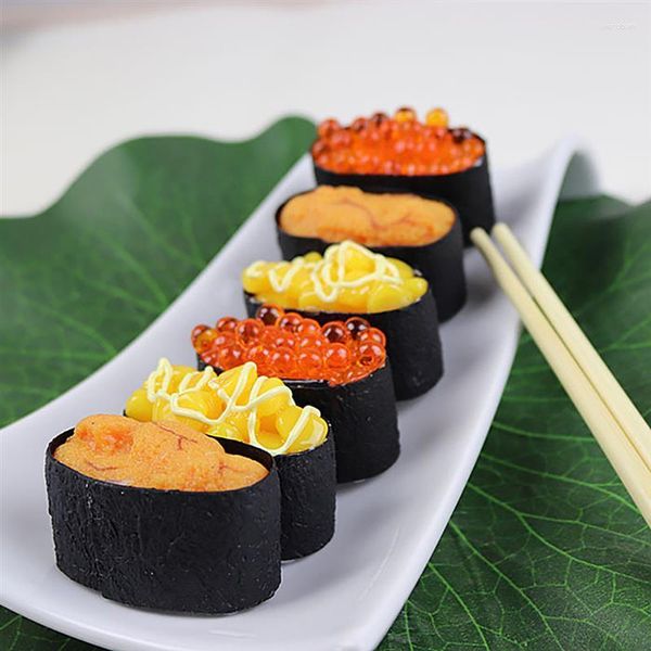 Fiori decorativi Alimenti artificiali Simulazione in PVC Modello di sushi giapponese Cucina finta Catering Display Puntelli
