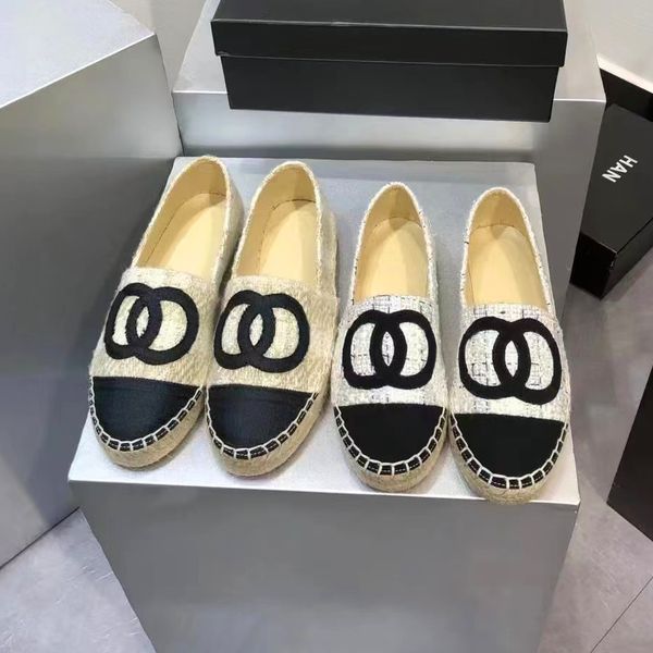 En Kaliteli Kanal Balıkçı Ayakkabı Lüks Tasarımcı Ayakkabı Tuval Kadın Düz Sandal Dış Mekan Seyahat Sıradan Ayakkabı Moda Yaz Sneaker Loafers Yumuşak Deri Kutu