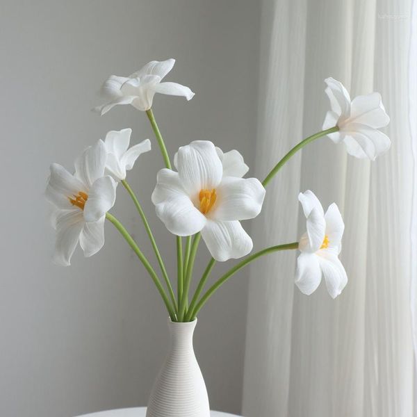 Flores decorativas Real Touch Tulipas Abertas Luxo Branco PU Flores Falsas Artificiales Para Casa Festa Decoração De Casamento Fleurs Artificielle