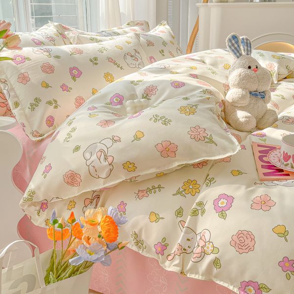 Conjunto de roupa de cama Cartoon Foral Print Polyester Set Full Size Soft Thicken Duvet Cover with Flat Sheet Quilt and Fronha 230802