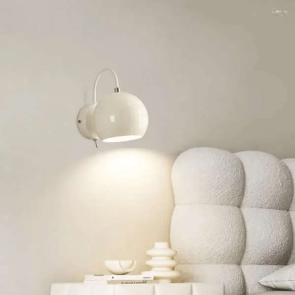 Lâmpadas de parede Lâmpada LED nórdica Minimalista Arte em ferro Arandelas rotativas Quarto Sala de estar Estudo Casa Iluminação decorativa Luminária