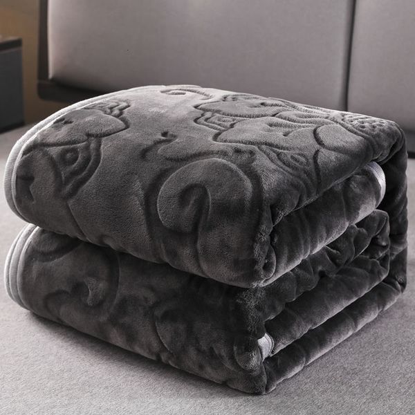 Одеяла 7 размер твердый мягкий теплый бархатный одеяло осень зимний кушетка бросить домашний декор цветочный постель для кроссовки 230802