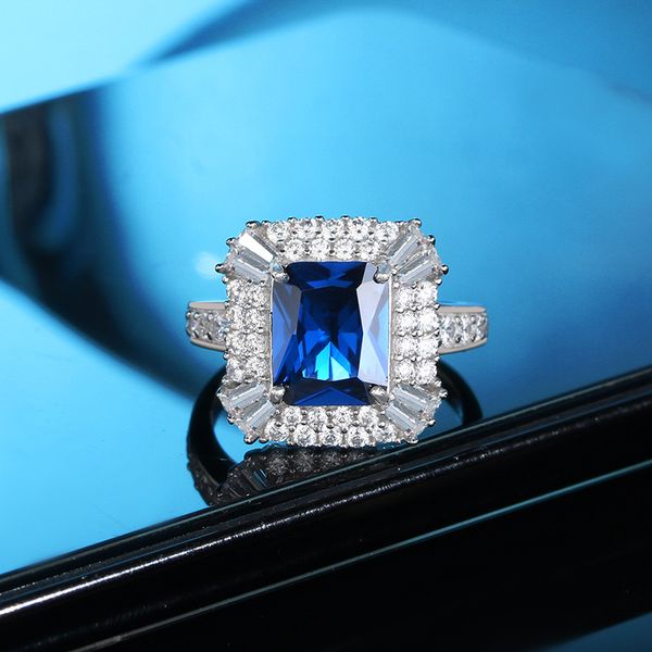 Anello nuziale di alta qualità in argento sterling S925 in Europa e America, zaffiro, pietra ad alto tenore di carbonio, grande diamante, gioielli da donna di lusso