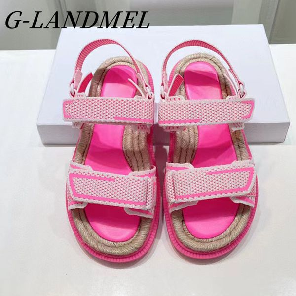 Sandali da spiaggia Sandalo da donna Punta aperta Nastro magico Piattaforma piatta Scarpe da vacanza Arancione Rosa Designer Sandalo estivo Scarpe da vacanza moda 230802