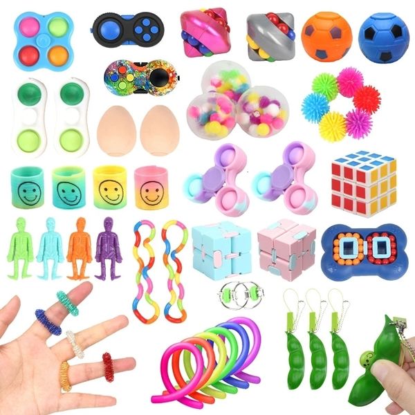 Decompression Toy 10 100pcs Random Fidget Toys Confezione regalo Scatola a sorpresa 300 Set diversi Sollievo antistress per bambini Adulti 230802