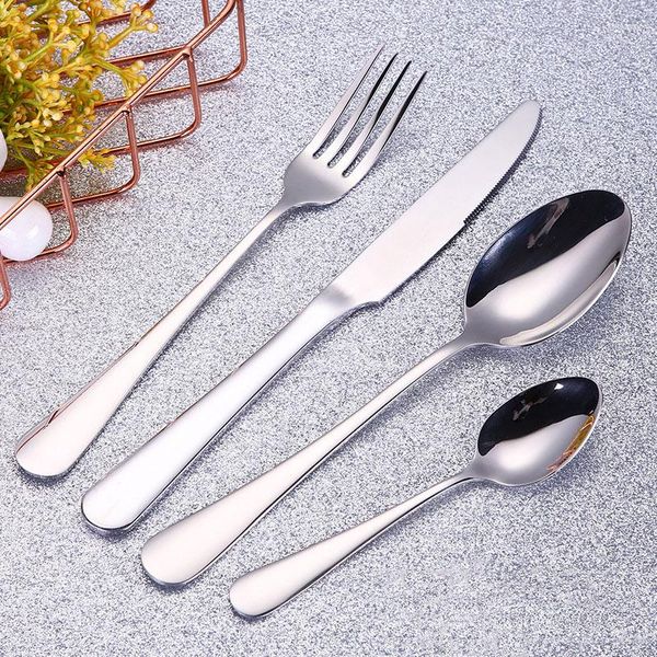 Set di stoviglie Cucchiaio d'oro sfuso Cucina elettrolitica Stoviglie da tavola Posate in acciaio inossidabile Set di coltelli forchetta portatile