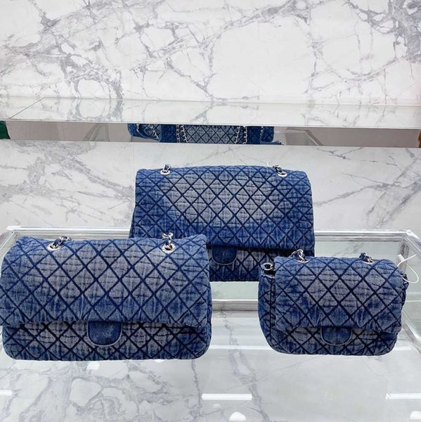 Sacola Denim Blue C Flap Bag Designer de Luxo Feminino Bolsa de Ombro Bolsas Compras Crossbody Vintage Bordado Estampado Três Modelos Silver Hardware Moda Lazer