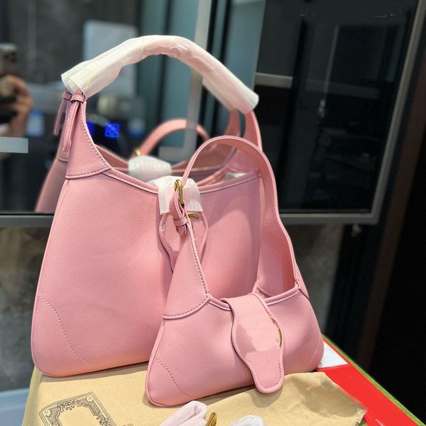 Koltuklu Omuz Çantası Crossbody Capse Lady Handbag Cowhide Orijinal Deri Flep Bags Metal Mektup Dekorasyon İç fermuarlı cep Yüksek Kalite Debriyaj