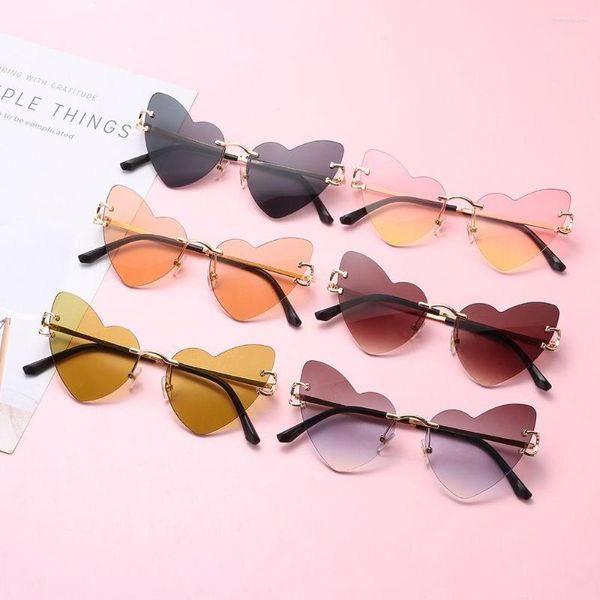 Güneş gözlüğü retro aşk kalp şekilli kadınlar için rimless moda şeffaf gözlük UV400 koruma