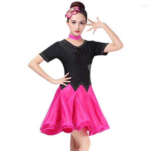 Abbigliamento da palcoscenico Abbigliamento estivo per spettacoli di danza Moda a maniche corte Donna che balla Costume da passo a tre passi in piazza Costume latino per adulti