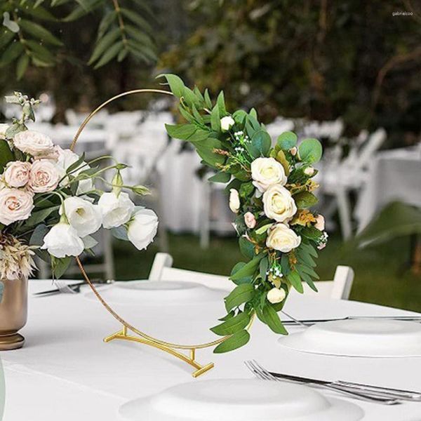 Dekorative Blumen 2 Stück Metallkranzrahmen Desktop-Ständer Veranstaltungsort Requisiten Blumenreifen Hochzeit Blumen für die Herstellung von Eisen-Mittelstücken