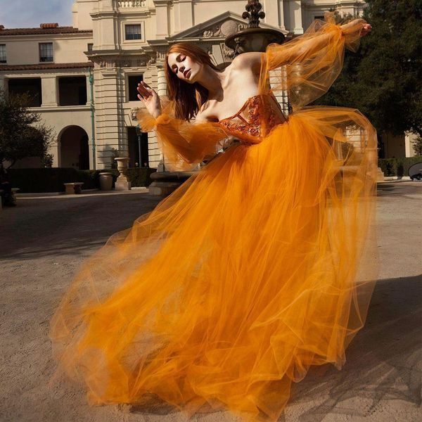 Orangefarbenes, schulterfreies Ballkleid, Illusion, A-Linie, mit Spitzenapplikationen, Damenkleid für besondere Anlässe mit Puffärmeln