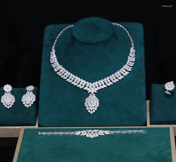 Серьги ожерелья устанавливают Tazirn 4pcs Platinum Platinum 5A кубическая цирконие