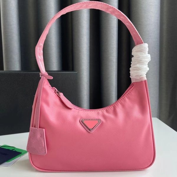 Bolsas escolares uma bolsa feminina de nylon de uma axil em bolsas casuais de luxo de design pequeno luminoso 230804