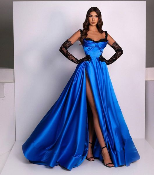 Sexy Royal Blue Plus Size A Line Prom Dresses Lungo per le donne Cinghie senza spalline Side Split Occasioni formali Abito da spettacolo Abito da sera per feste di compleanno senza guanti