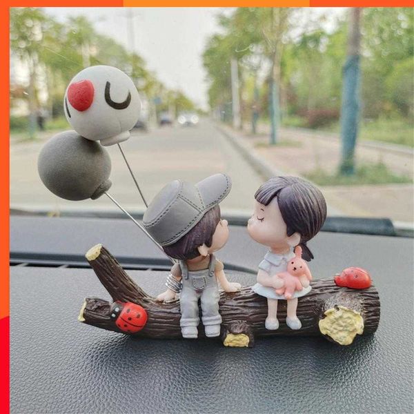 Nova decoração do carro clipe de saída de ar bonito dos desenhos animados casais figura de ação balão ornamento interior do automóvel acessórios do painel