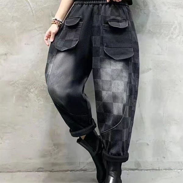 Jeans da donna 2023 Spring Arts Style Donna Elastico in vita Patchwork Plaid Cotton Denim Harem Pants Pocket Design Vintage Loose V932