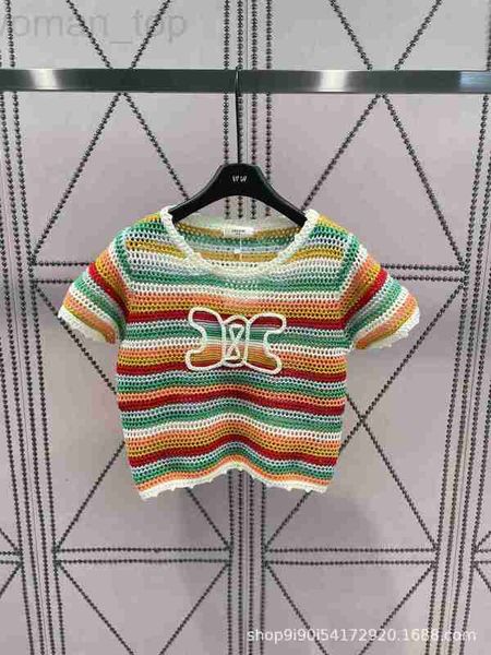 Camiseta feminina designer CE Family's 23 Summer New Rainbow Contrast tricotada Top oco com tecnologia de bordado 3D, elegante e versátil I3B5