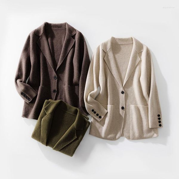 Cardigan lavorato a maglia in cashmere di capra lavorato a maglia da donna 2023 Moda autunno / inverno POLO collo maglione cappotto giacca coreana di media lunghezza femminile
