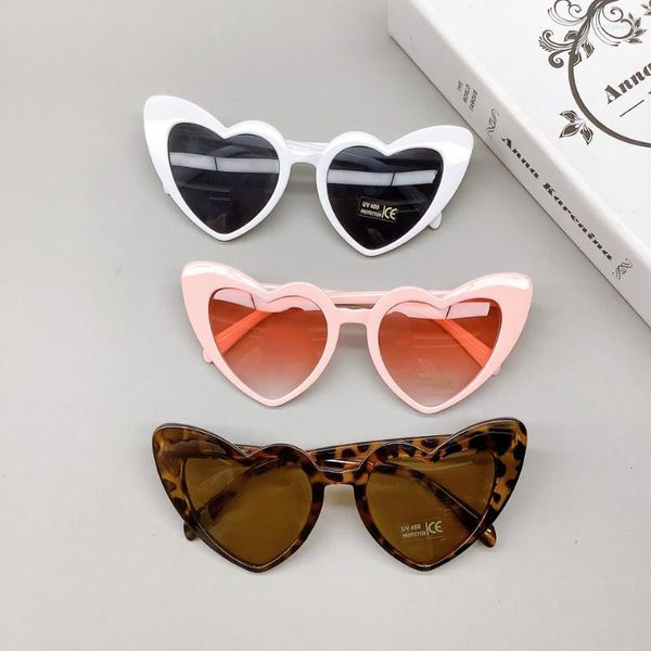 Óculos de sol feminino formato de coração verão moda ao ar livre óculos de sol ms. armação pequena UV400