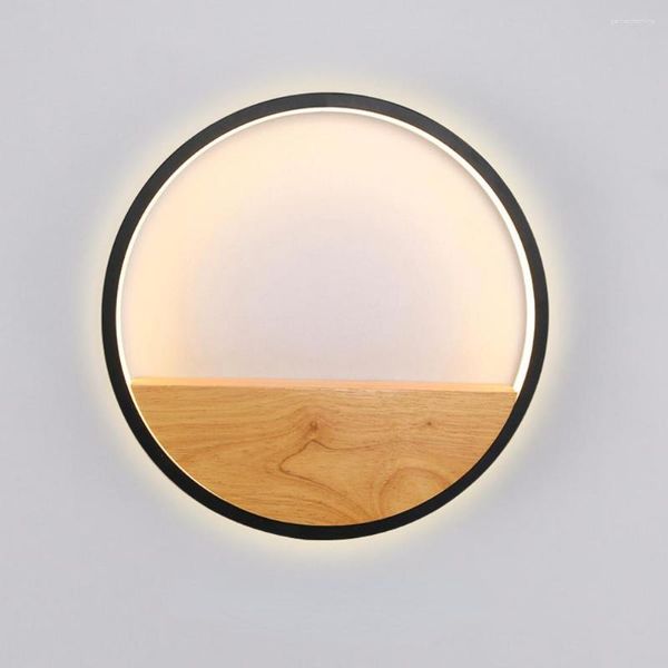 Lampada da parete moderna LED in legno Nord Europa Originalità Rotonda Illuminazione Personalità Comodino Camera da letto Scala Lampada da parete