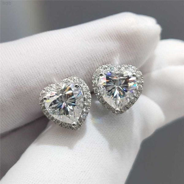 Orecchini in oro bianco 18 carati con diamanti originali Test passato totale 2 carati taglio brillante d colore Moissanite a forma di cuore orecchini per donna