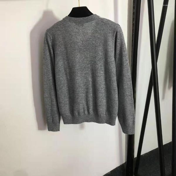 Frauen Pullover 2023 Mode Gute Qualität Temperament Britischen Stil Sub-V-ausschnitt Lange ärmeln Kaschmir Gestrickte Pullover