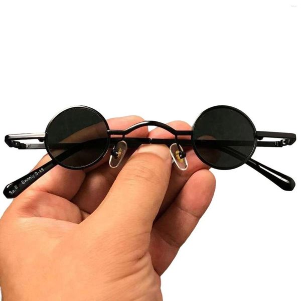 Óculos de sol pequenos chiques moda vintage redondo metal círculo hippie óculos de sol para tomar po festa de namoro