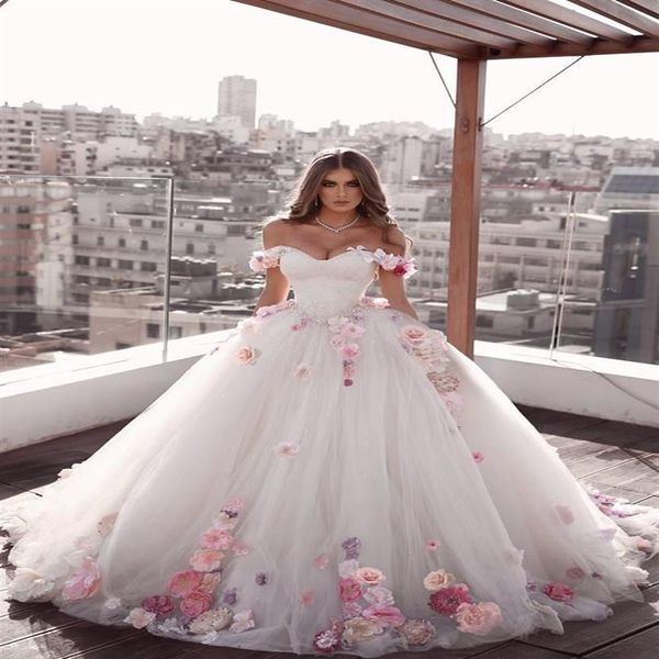 Ombro fora do ombro colorido 3D flores Cinderela tema vestido de noiva vestido de baile romântico varrer trem245P