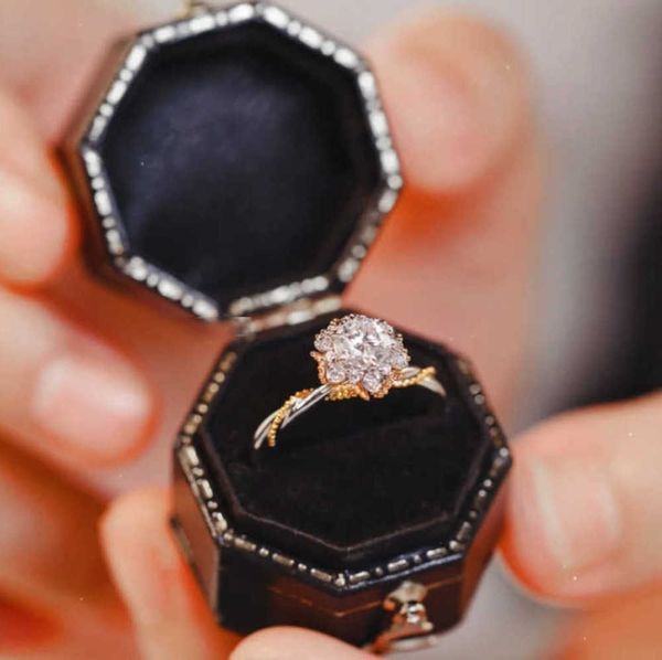 Солитарное кольцо 2 цвета S925 Стерлинговое серебро 1CT Круглый бриллиант Моссанит Простой для женщин.