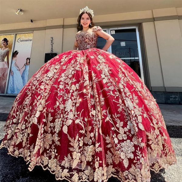 Burgundy Gold Quinceanera Elbise 2023 Straps Boyun ışıltı Çiçek Pullu Boncuk Tül Kabarık Tatlı 16 Önlük Vestidos De 15 Anos LAC2874