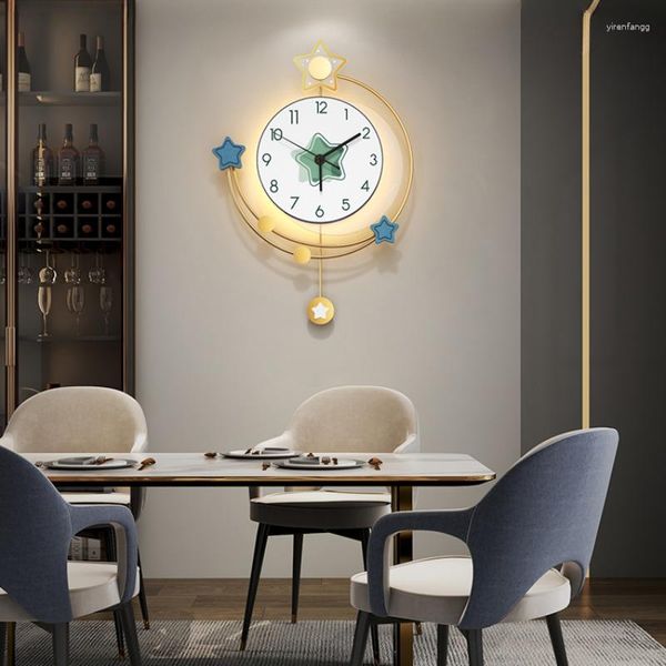 Relógios de parede Relógio de estrela com metal leve Arte de luxo Casa Sala de estar Restaurante TV Fundo Decorativo Moda Silencioso