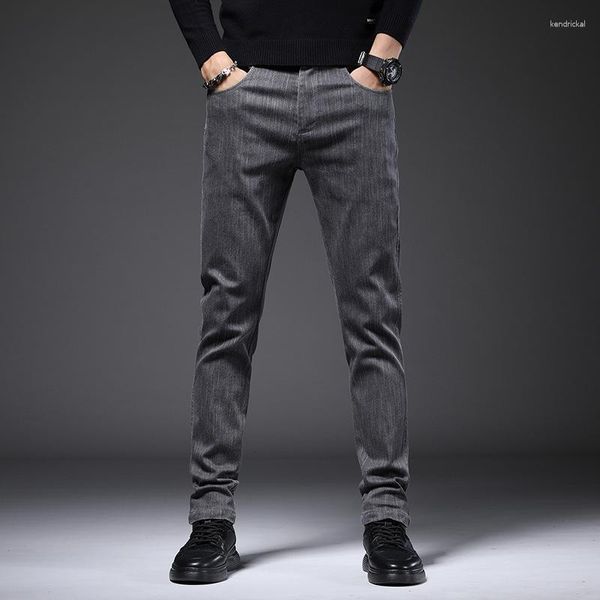 Jeans da uomo 2023 Primavera Estate Pantaloni casual in cotone da uomo Stile classico Pantaloni dritti sottili elastici grigi neri Abbigliamento maschile di marca 28-38