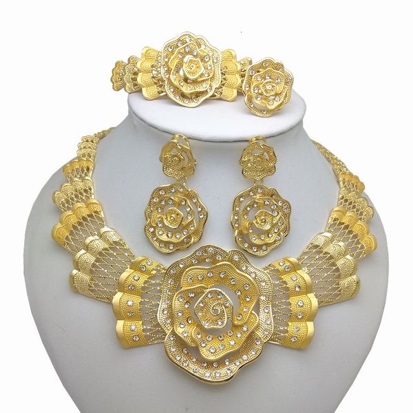 Set di gioielli da sposa Kingdom Ma Fashion African Constume Beads Set Nigeria Collana da donna Orecchini Dubai Color oro 230804