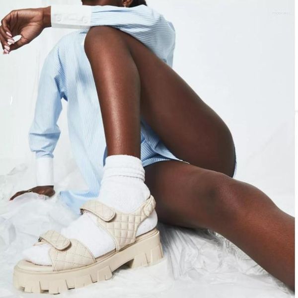 Pantofole 2023 Ladies Magic Tape Tie Women Slides Plus Size Girl Shoes Comodi sandali con suola spessa Famele